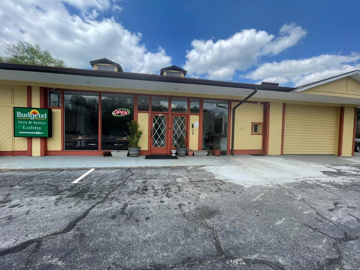 Budgetel Inn & Suites Dillard Exterior photo